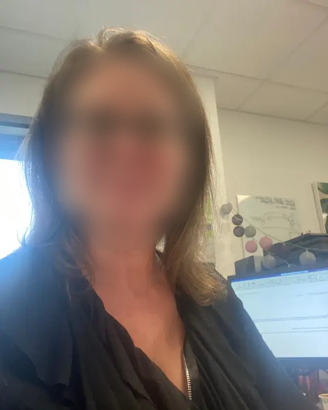 Julia - Image 7